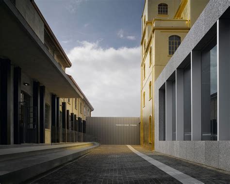 fondazione prada lavora con noi milano|fondazione prada exhibitions.